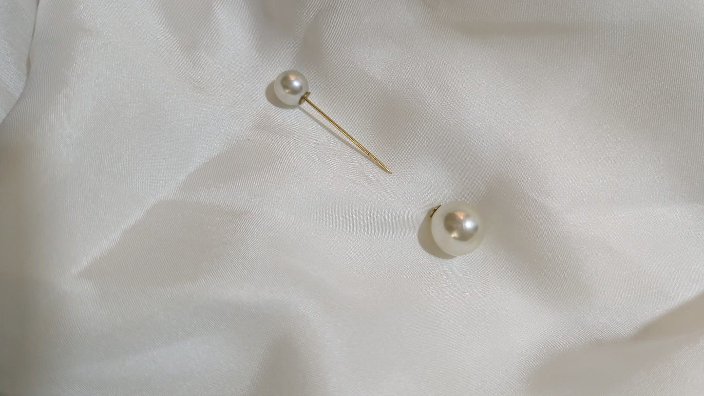 Small Pin- Pearl