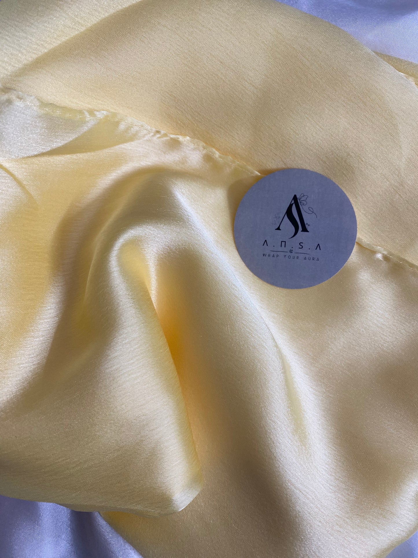 Opulent Silk-Paris Daisy