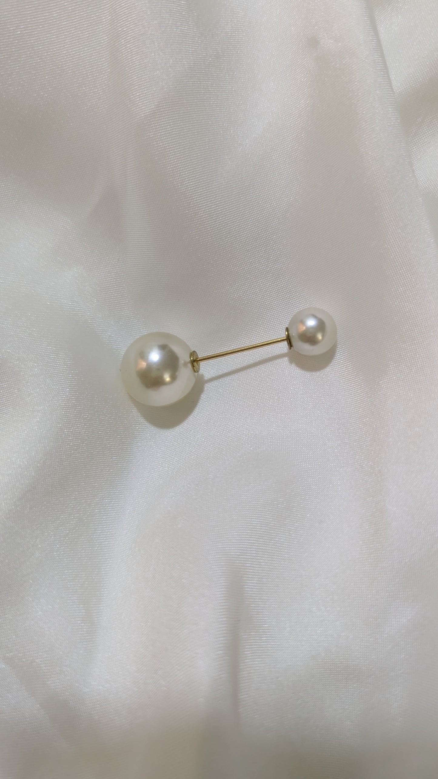 Small Pin- Pearl